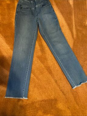 BELLE BY KIM GRAVEL PRIMABELLE STRAIGHT LEG JEANS MEDIUM WASH PETITE 4